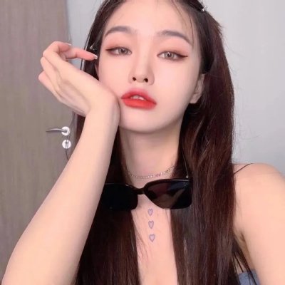 艳女新装